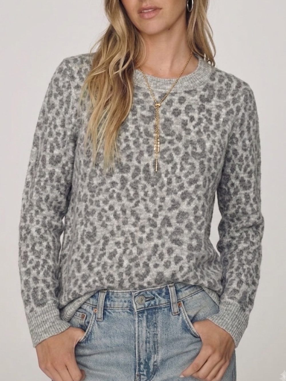 GAP Leopard Print Tunic Sweater Womens Size XS Grey Cozy Long Sleeve Crewneck